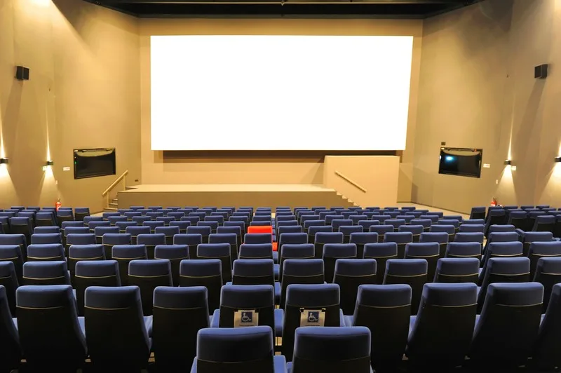 Salle de cinéma du Fauteuil Rouge à Bressuire